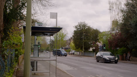 Bust-Stop-Shelter-And-Traffic-On-Woodstock-Road-In-City-Centre-Of-Oxford